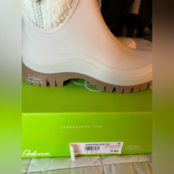 NWT Sam Edelman Ivory waterproof/weatherproof boots. Women’s size 8m. Faux fur - Picture 5 of 11